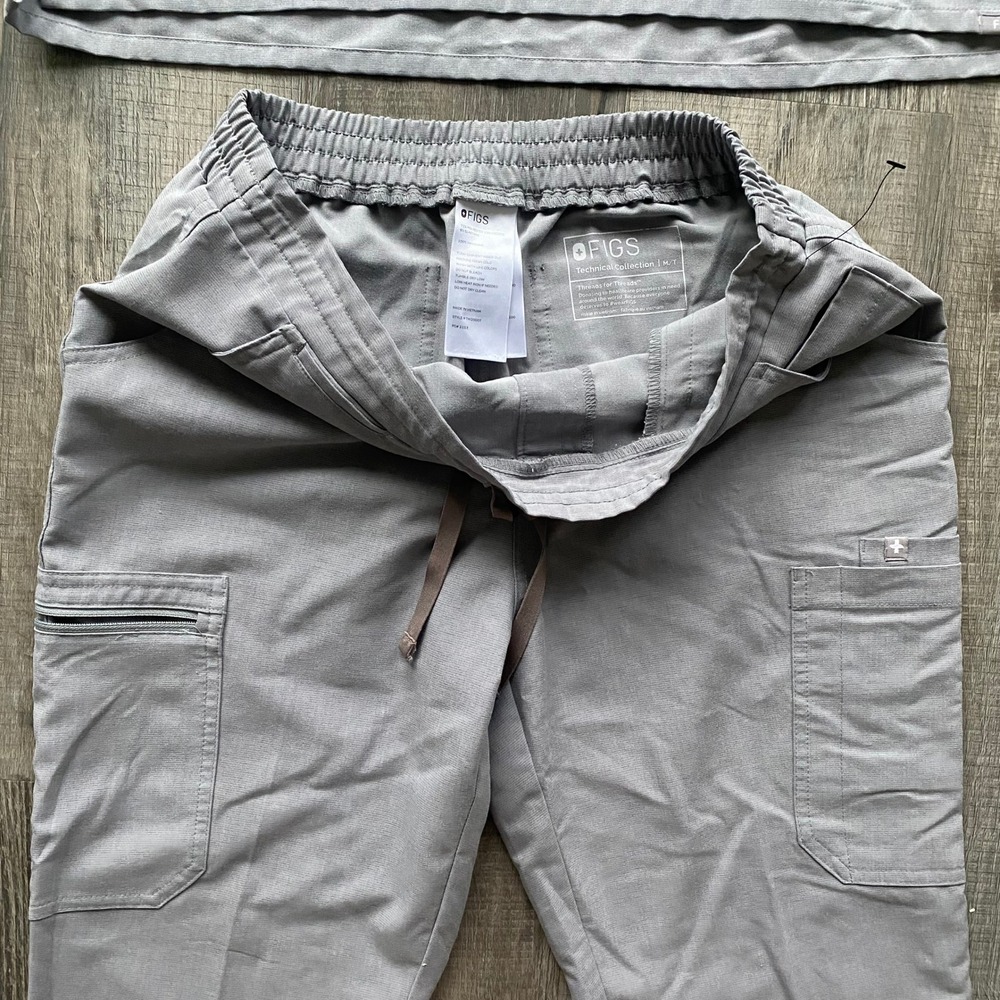 Figs Technical Collection Gray Scrub Set Size M/L - Picture 3 of 11